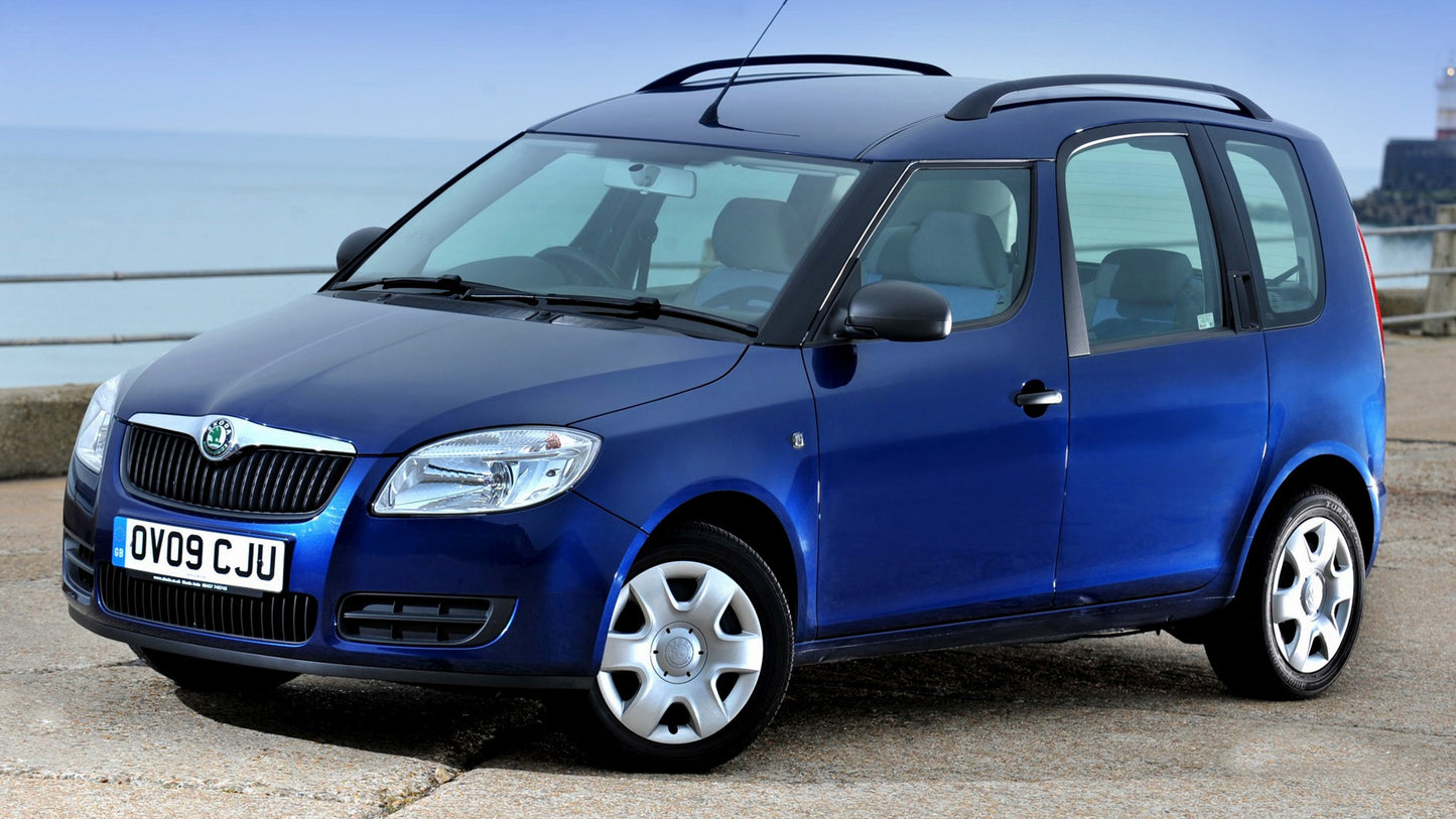 Skoda Roomster Uk Hd Art Keychain