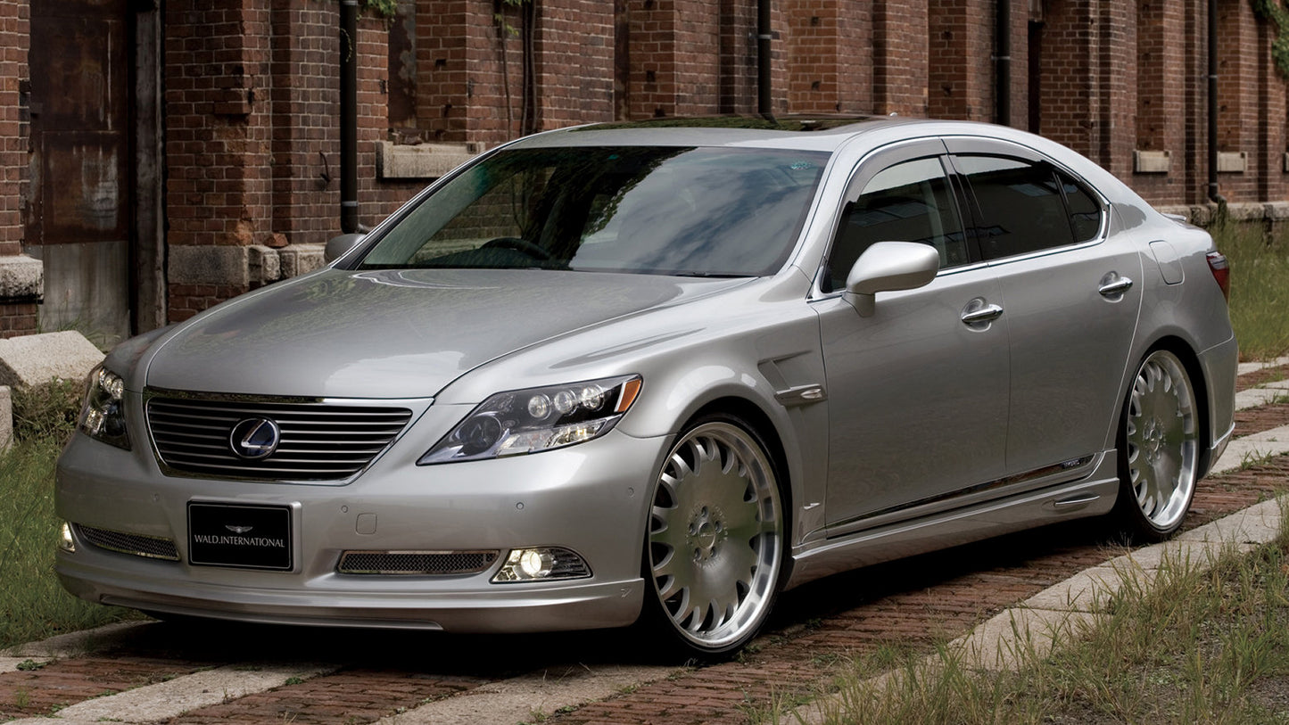 Lexus Ls Hybrid By Wald Hd Art Keychain