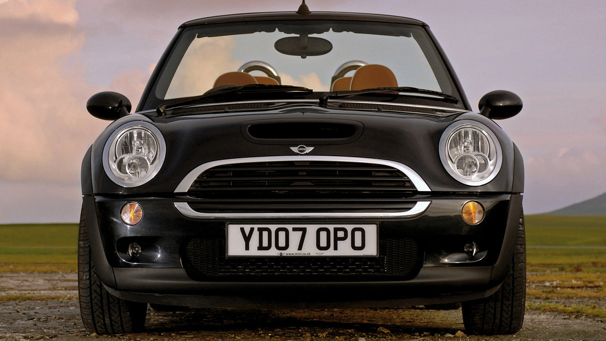 Mini Cooper S Convertible Sidewalk Uk Hd Art Magnet