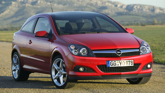 Opel Astra Gtc Panoramic Hd Art Keychain