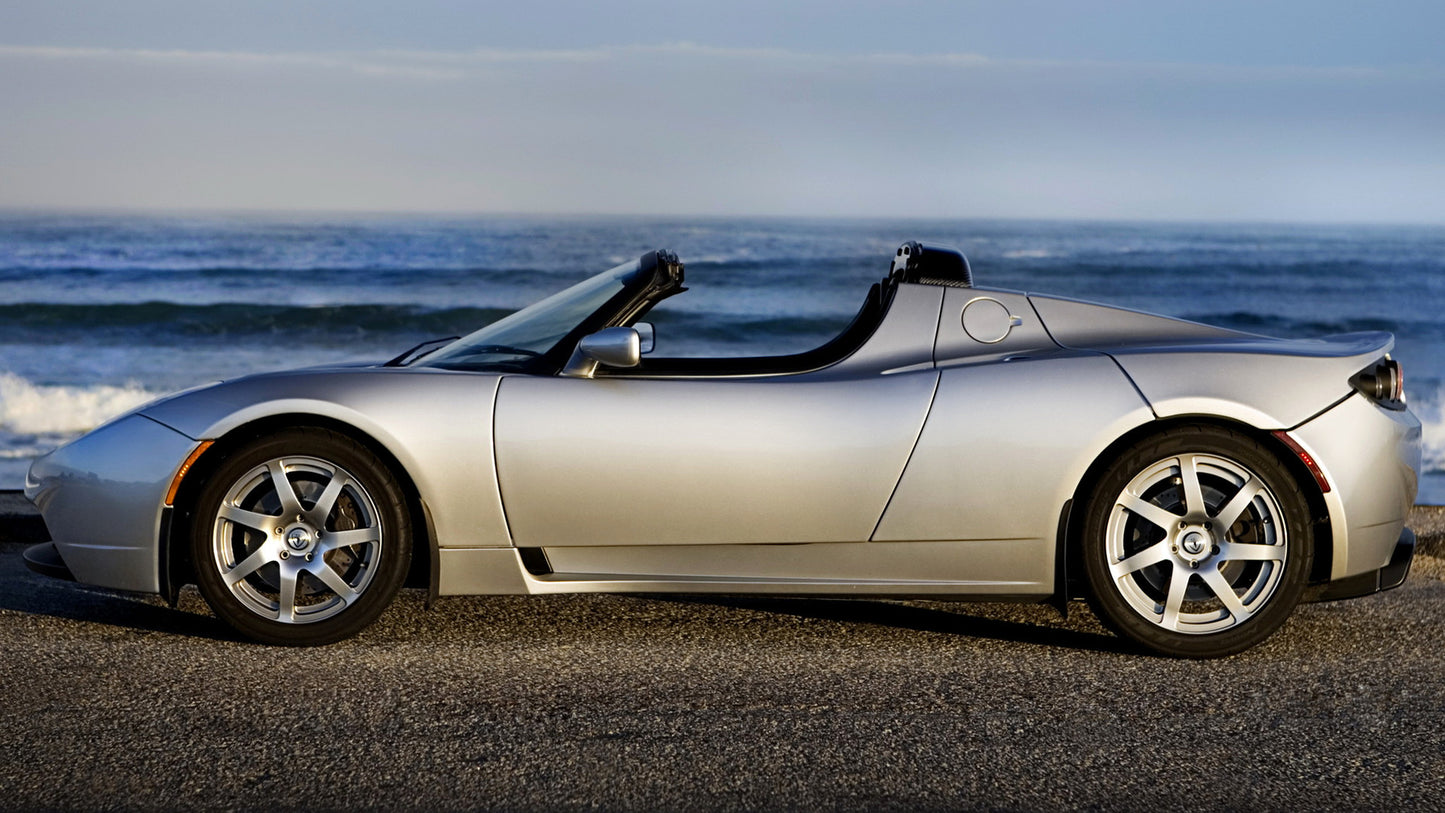 Tesla Roadster Hd Art Keychain
