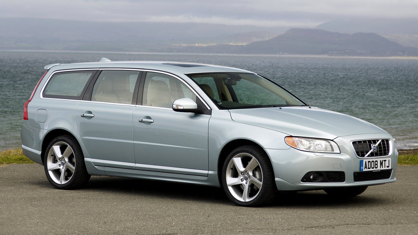 Volvo V70 Uk Hd Art Keychain