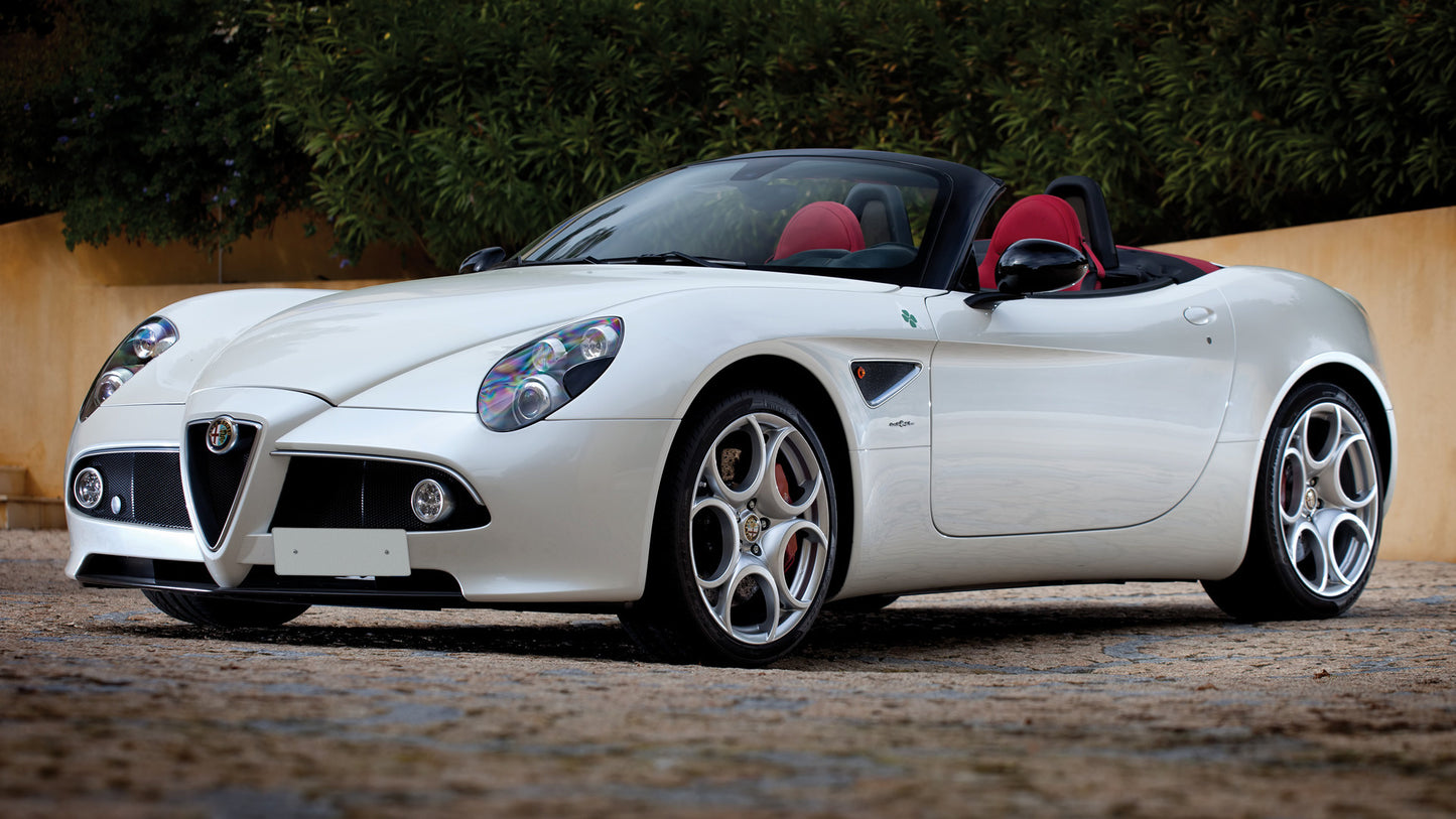 Alfa Romeo 8C Spider Hd Art Keychain