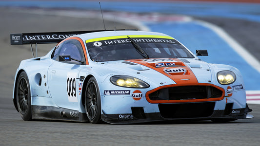 Aston Martin Dbr9 Gulf Oil Livery Hd Art Keychain
