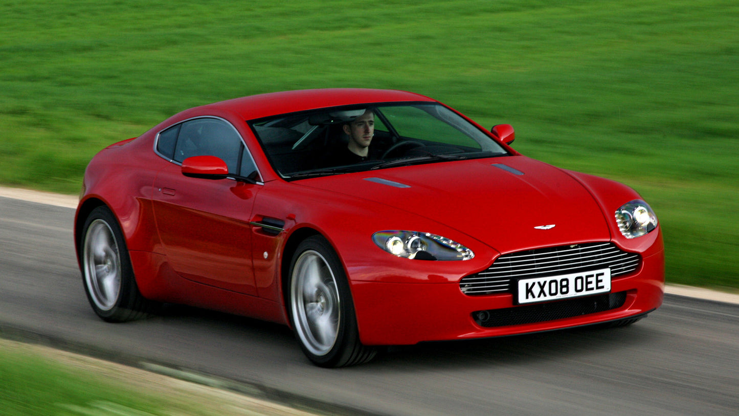 Aston Martin V8 Vantage Hd Art Keychain