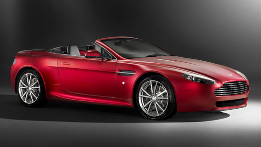 Aston Martin V8 Vantage Roadster Uk Hd Art Keychain