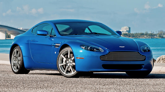 Aston Martin V8 Vantage Us Hd Art Keychain