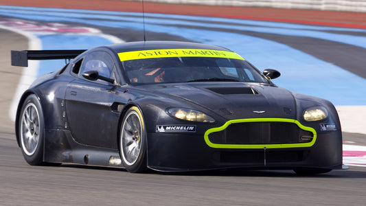 Aston Martin Vantage Gt2 Hd Art Keychain