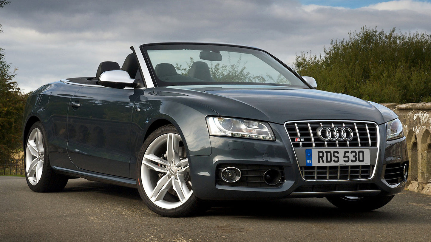 Audi S5 Cabriolet Uk Hd Art Keychain