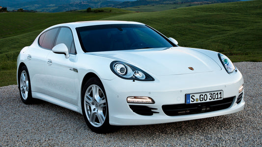 Porsche Panamera Hd Art Keychain
