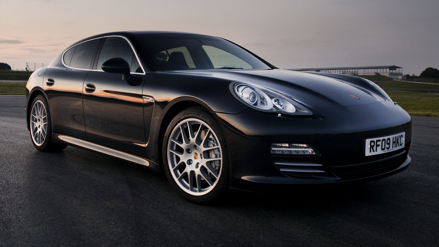 Porsche Panamera S Uk Hd Art Keychain