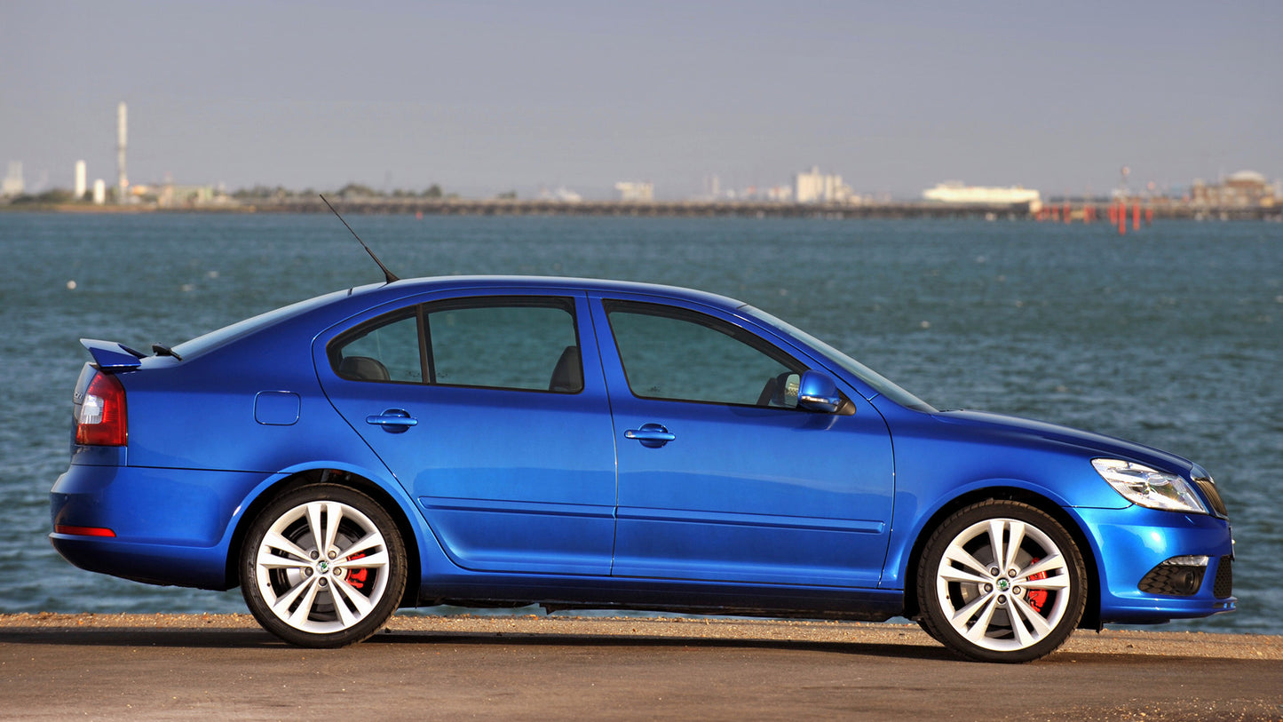 Skoda Octavia Vrs Uk Hd Art Keychain