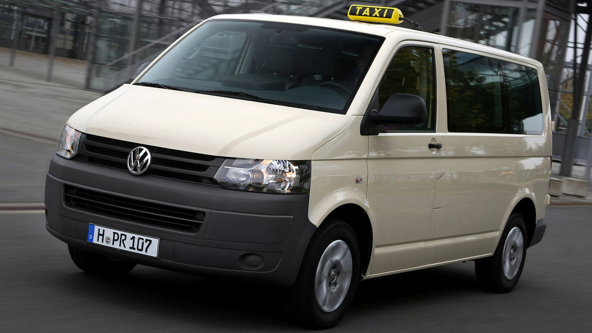 Volkswagen Caravelle Taxi Hd Art Magnet