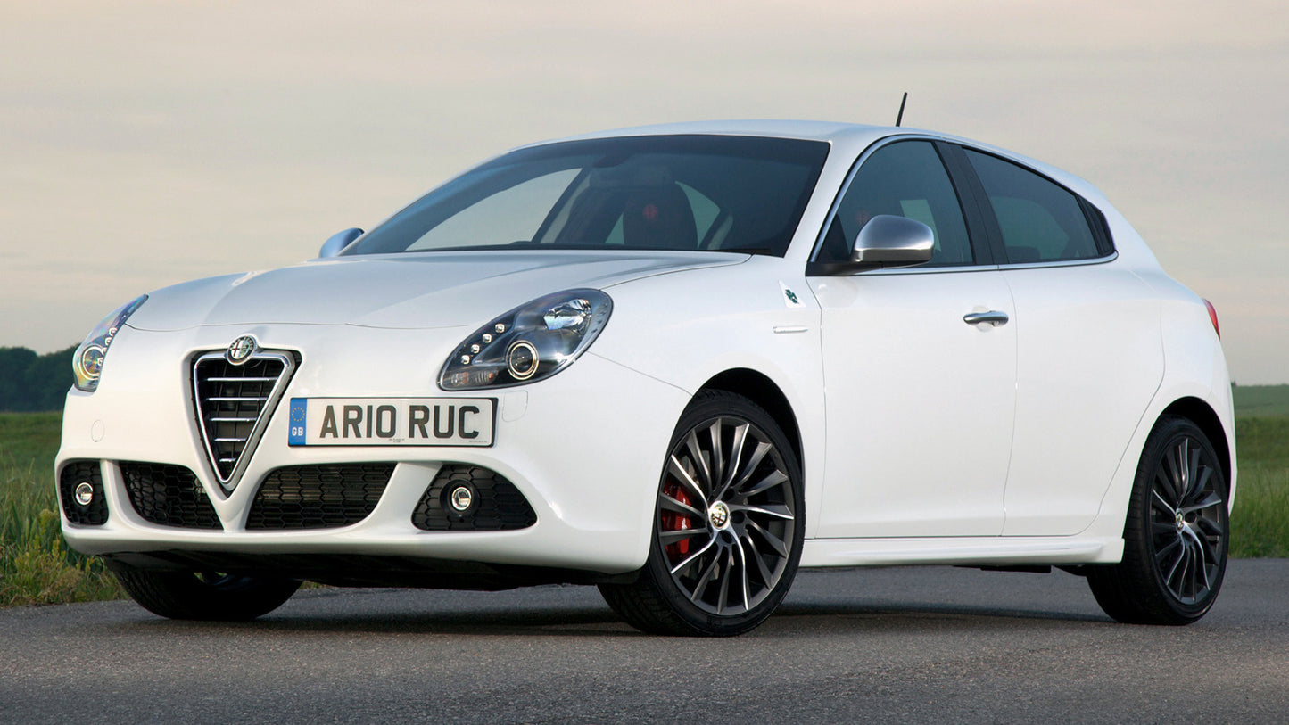 Alfa Romeo Giulietta Cloverleaf Uk Hd Art Keychain