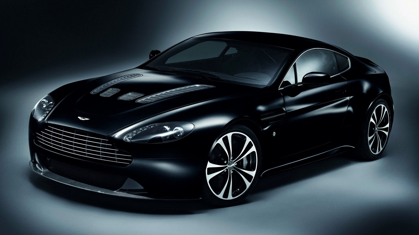 Aston Martin V12 Vantage Carbon Black Hd Art Keychain