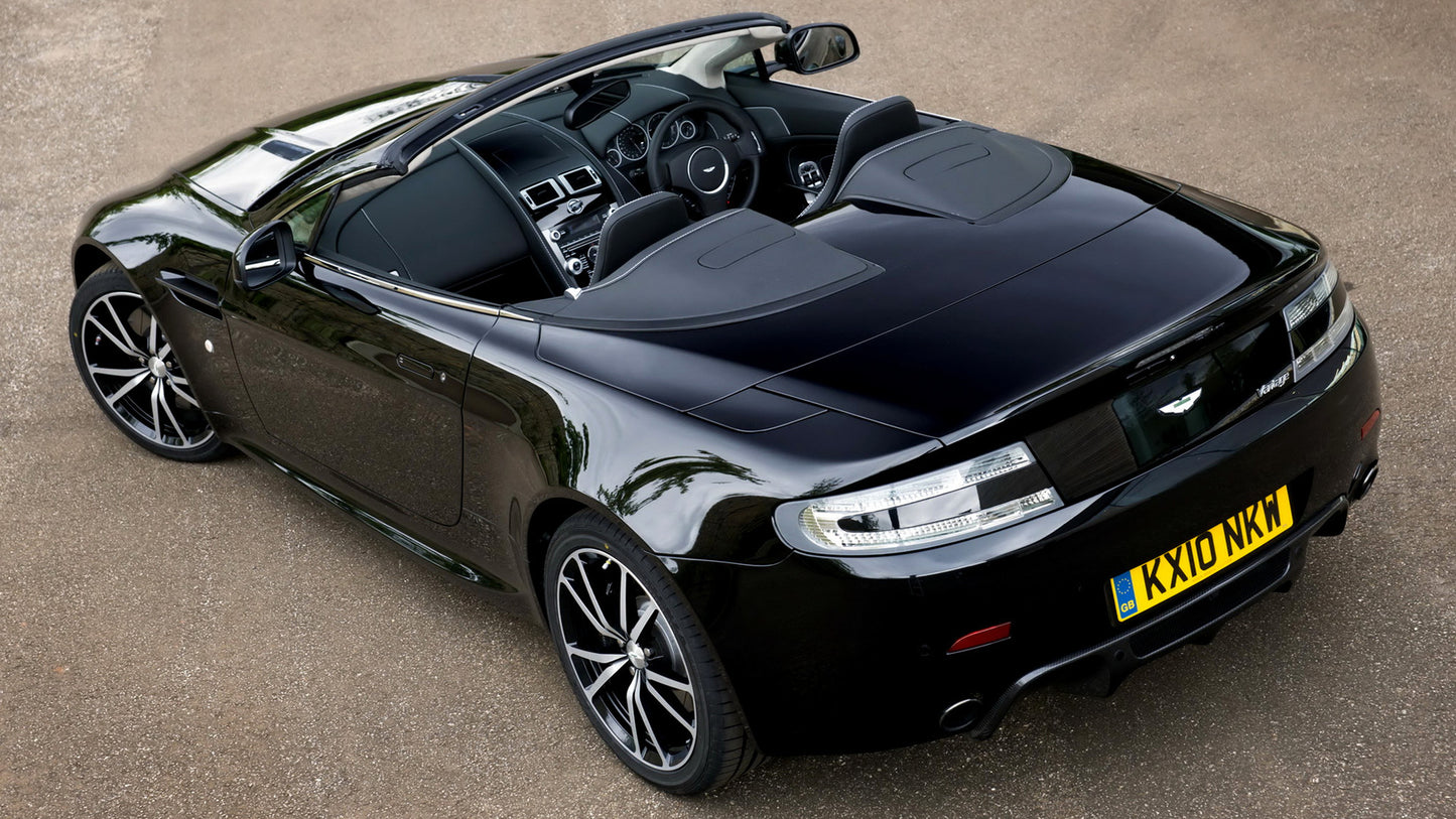 Aston Martin V8 Vantage N420 Roadster Uk Hd Art Keychain