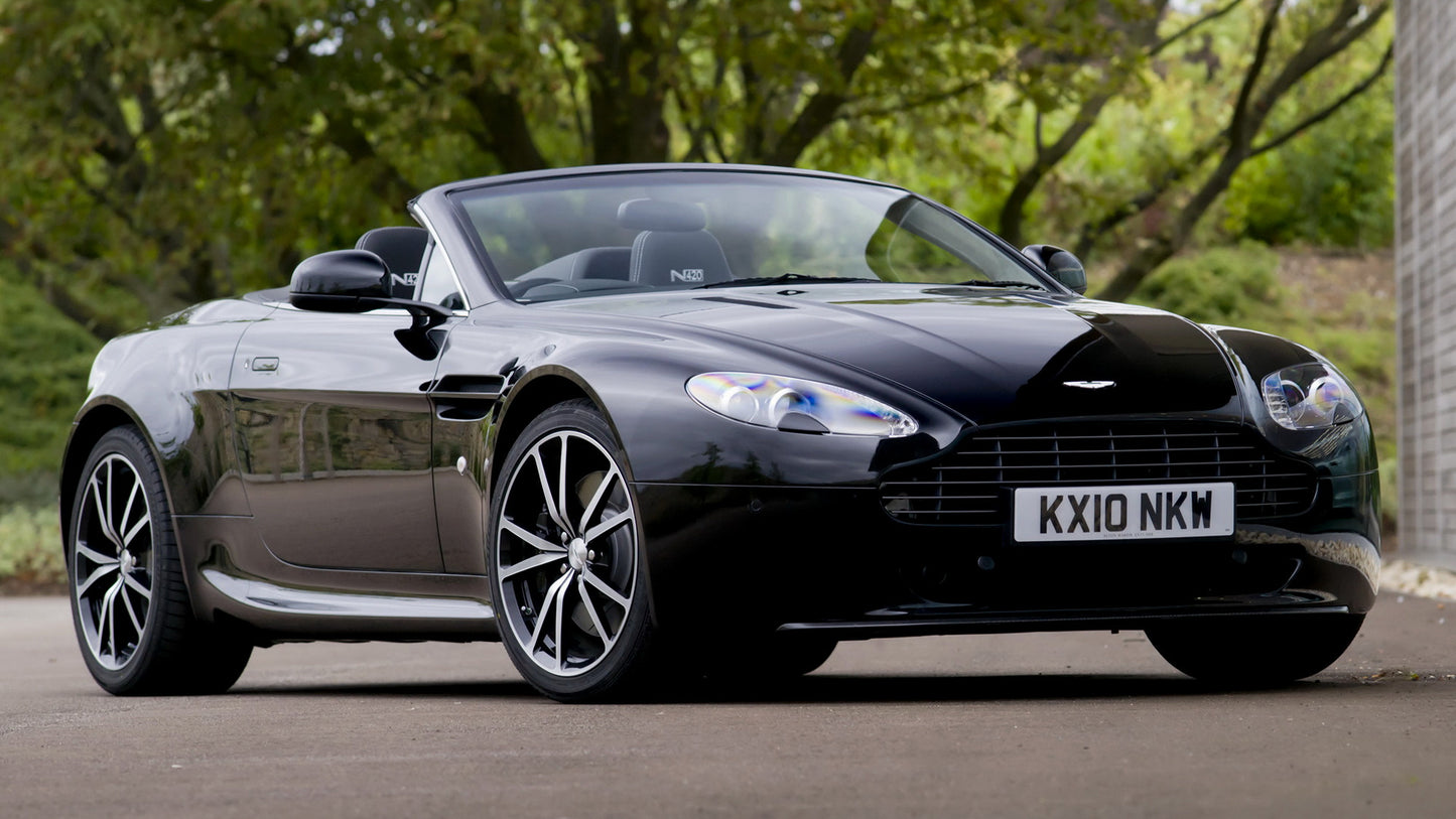 Aston Martin V8 Vantage N420 Roadster Uk Hd Art Keychain