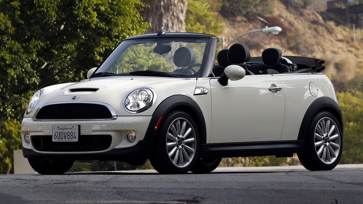 Mini Cooper S Convertible Us Hd Art Magnet