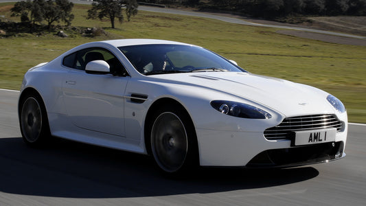 Aston Martin V8 Vantage S Hd Art Keychain