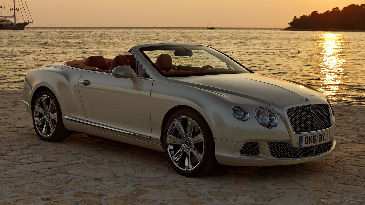 Bentley Continental Gt Convertible Hd Art Keychain