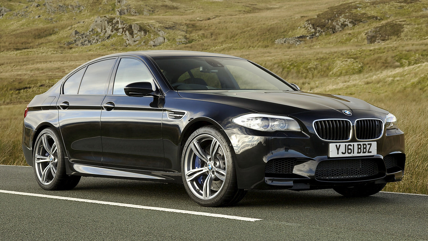 Bmw M5 Uk Hd Art Keychain