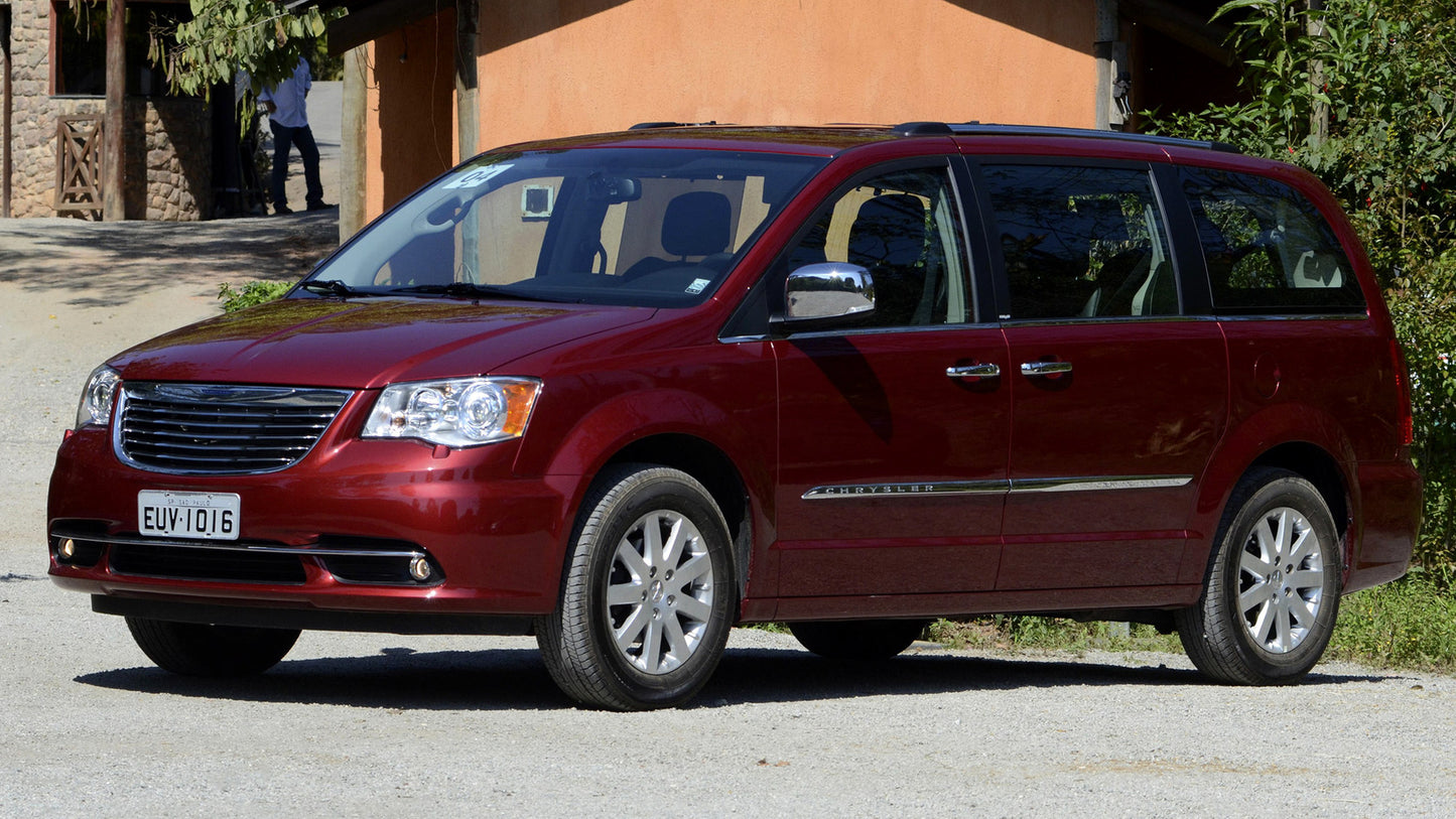 Chrysler Town And Country Hd Art Keychain