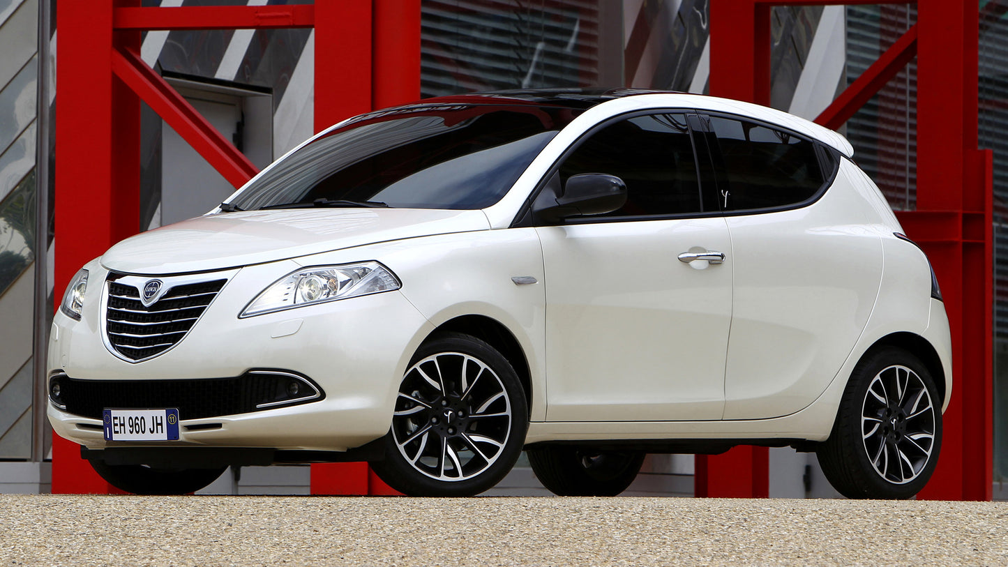 Lancia Ypsilon Hd Art Keychain