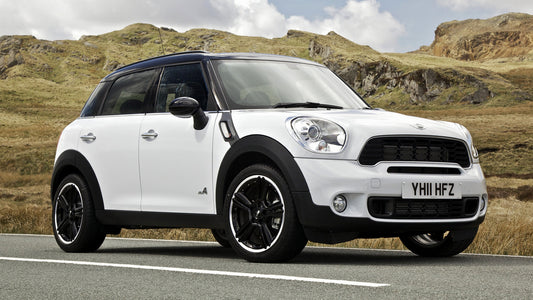 Mini Cooper S Countryman Uk Hd Art Keychain