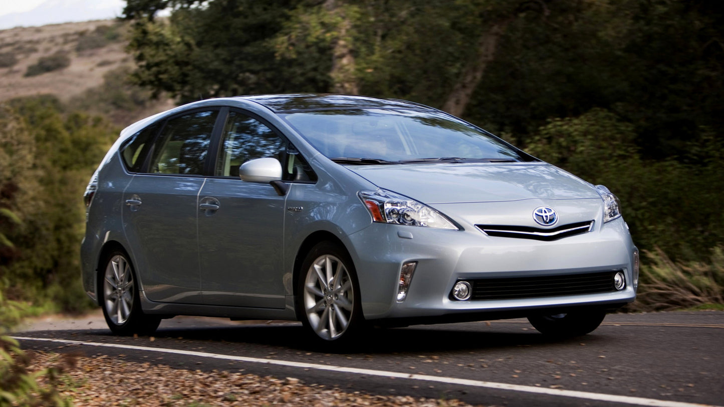 Toyota Prius V Hd Art Keychain