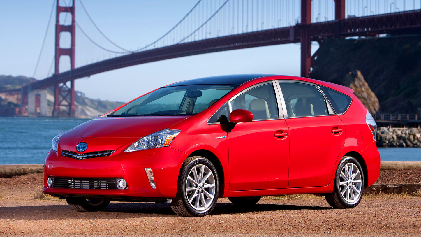 Toyota Prius V Hd Art Keychain