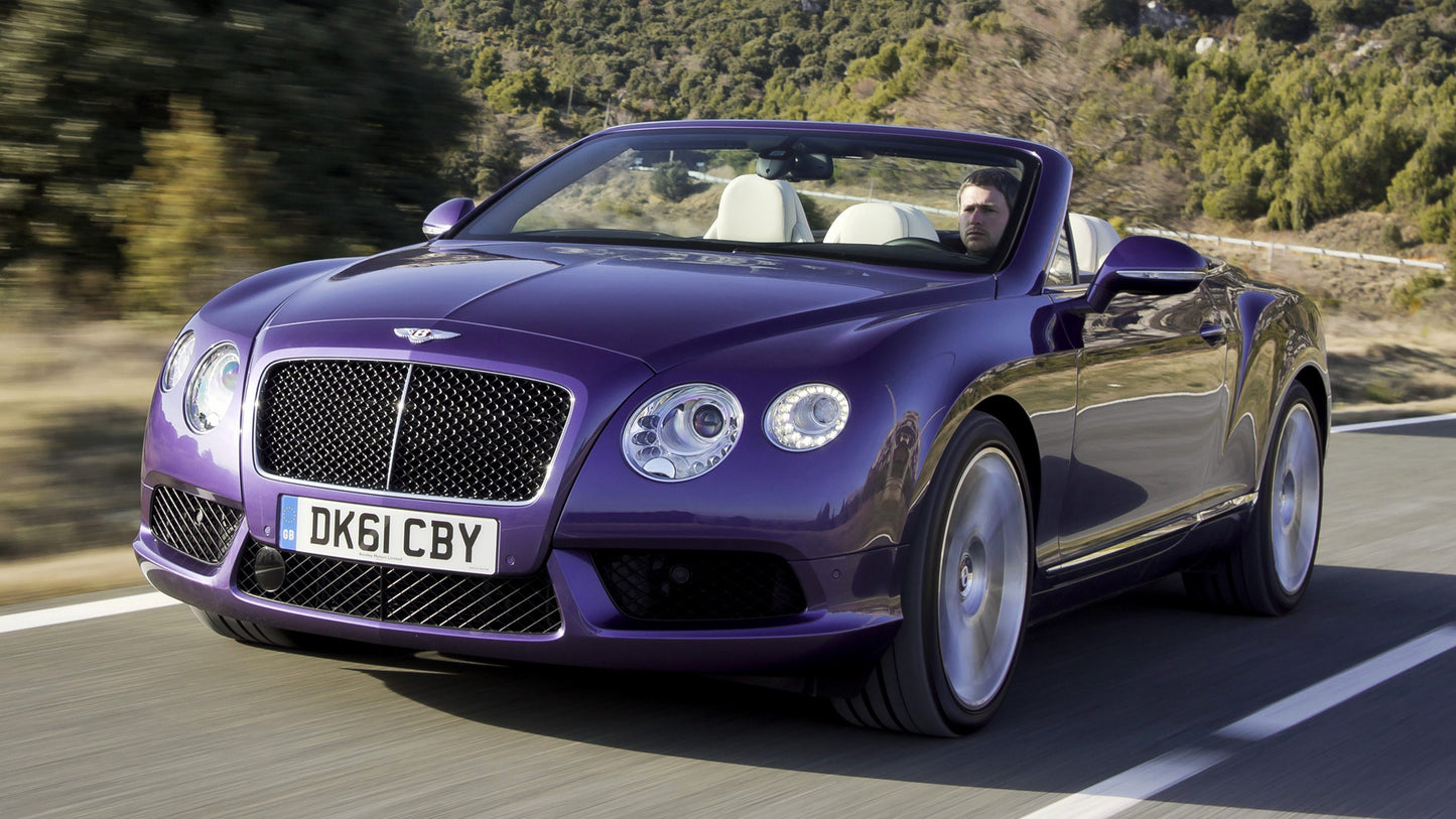 Bentley Continental Gt V8 Convertible Hd Art Keychain