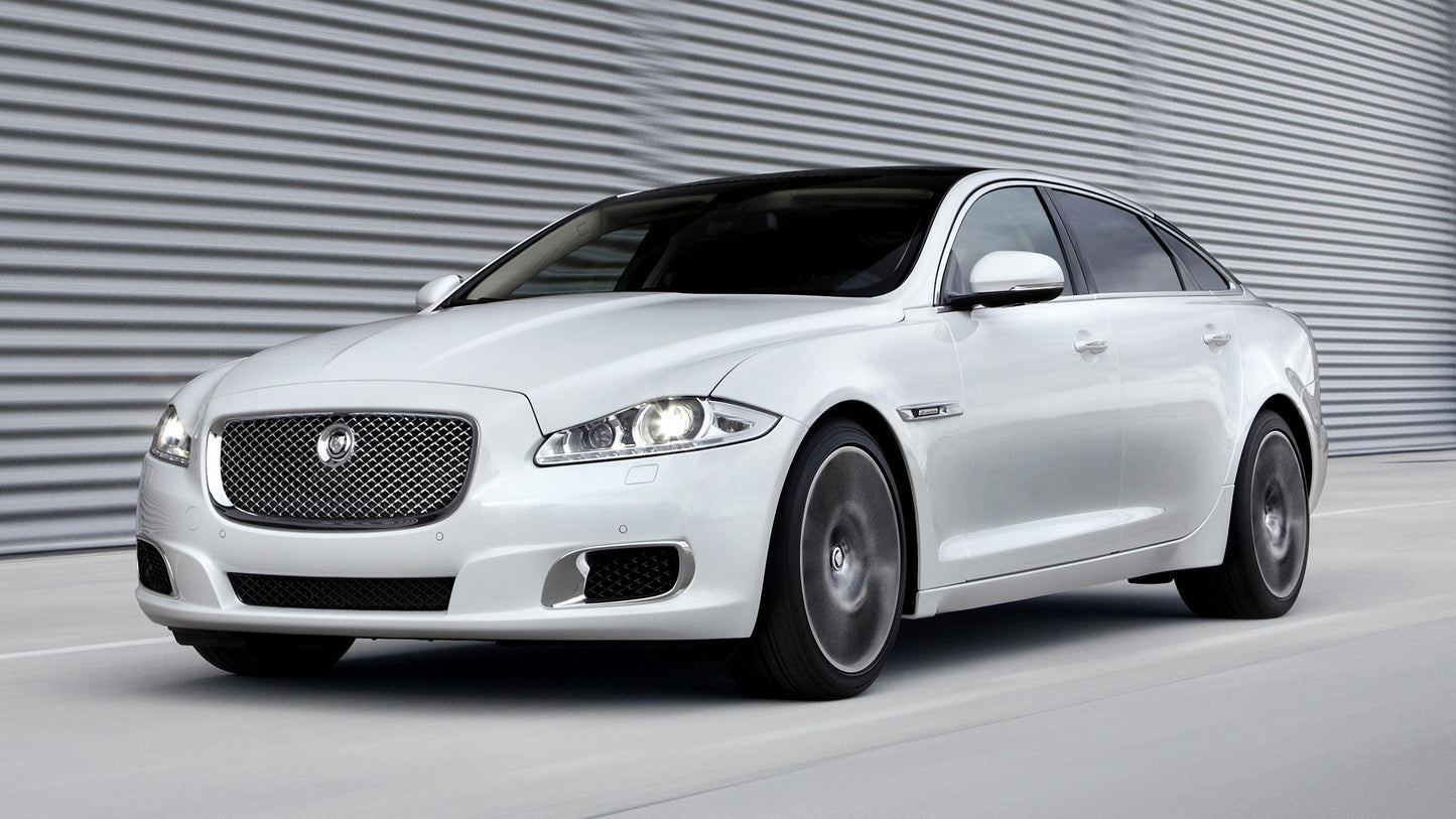 Jaguar Xj L Ultimate Hd Art Print Poster
