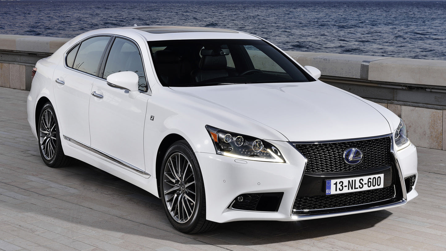 Lexus Ls Hybrid F Sport Hd Art Keychain