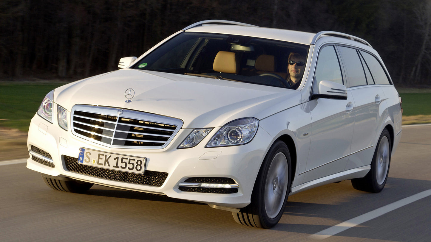 Mercedes Benz E Class Estate Hybrid Avantgarde Hd Art Print Poster