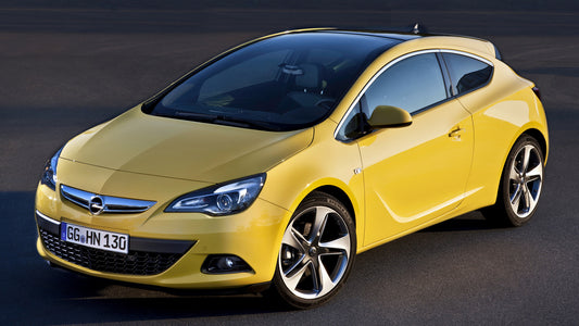 Opel Astra Gtc Panoramic Hd Art Keychain