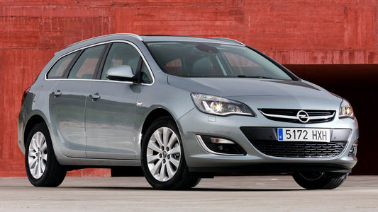 Opel Astra Sports Tourer Hd Art Keychain
