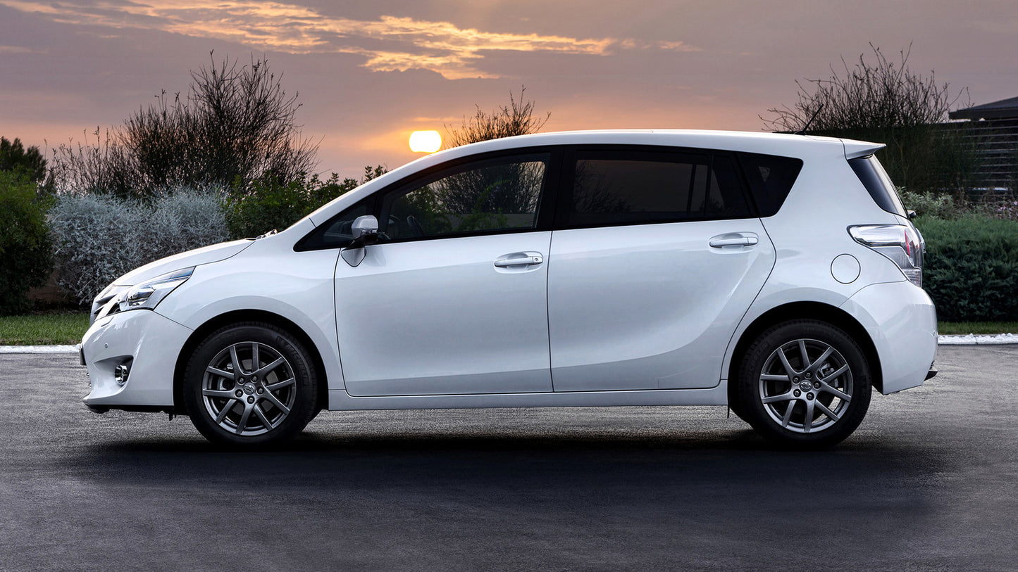 Toyota Verso Hd Art Keychain