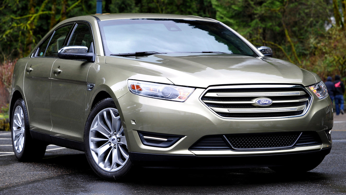 Ford Taurus Hd Art Keychain