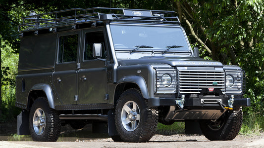 Land Rover Defender Dive Centre Hd Art Print Poster