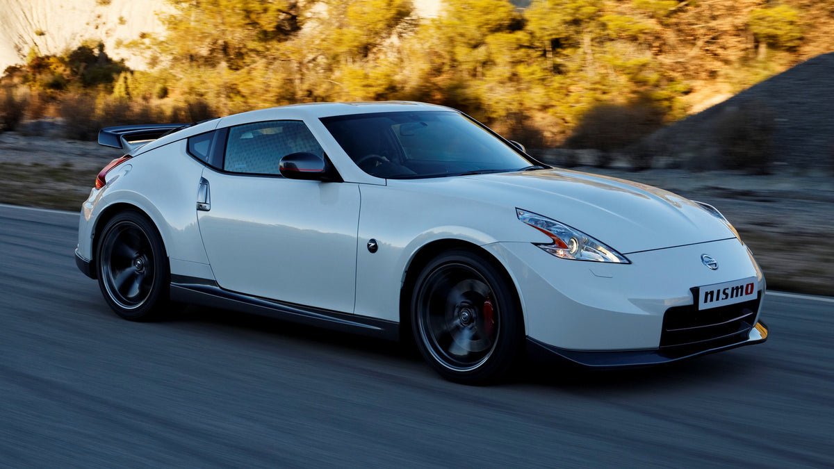 Nissan 370Z Nismo Uk Hd Art Magnet