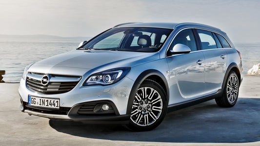 Opel Insignia Country Tourer Hd Art Keychain