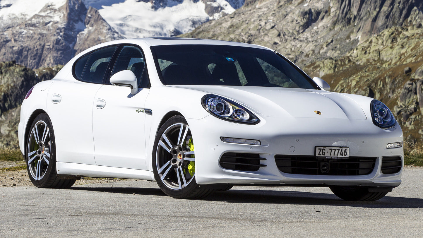 Porsche Panamera S E Hybrid Hd Art Keychain