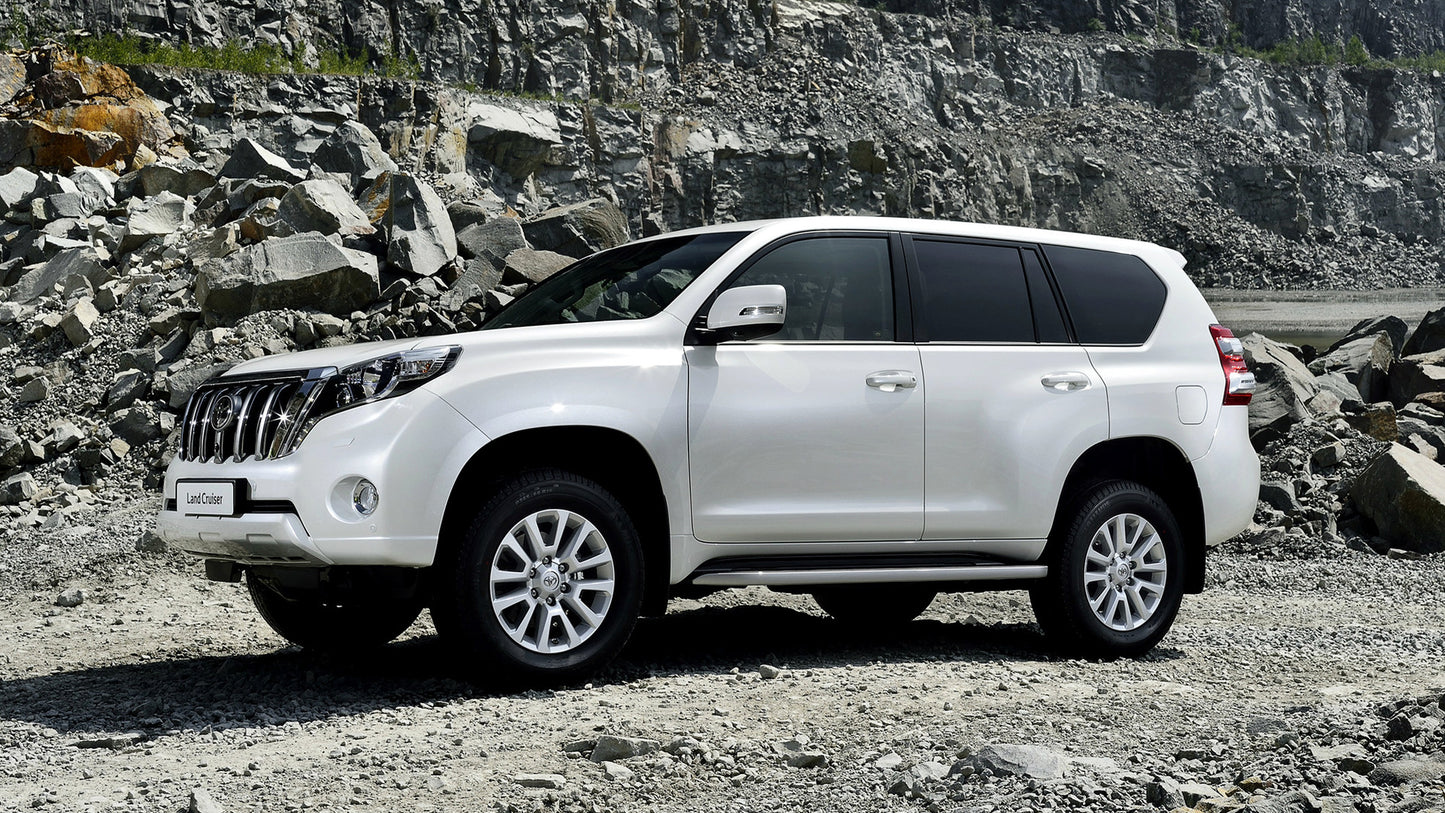 Toyota Land Cruiser Hd Art Keychain
