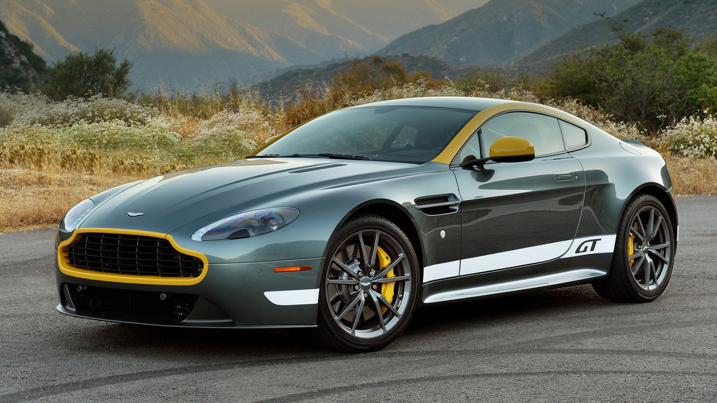 Aston Martin V8 Vantage Gt Us Hd Art Keychain