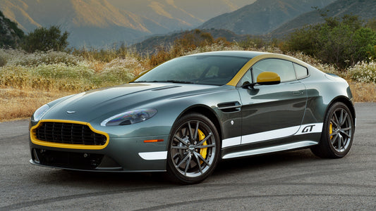 Aston Martin V8 Vantage Gt Us Hd Art Keychain