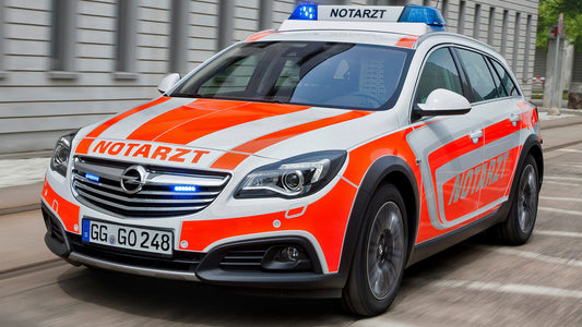 Opel Insignia Country Tourer Notarzt Hd Art Keychain