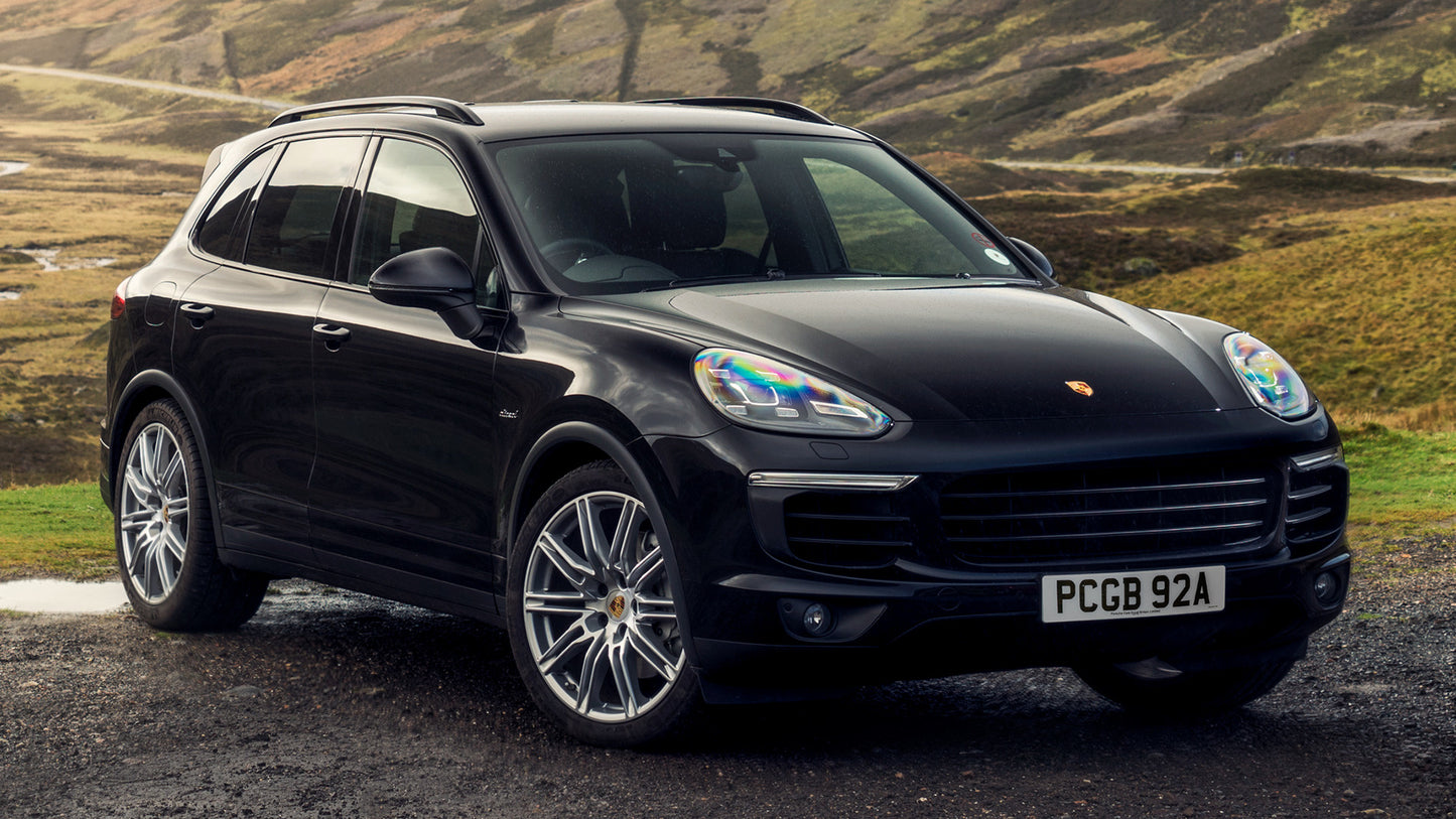 Porsche Cayenne S Uk Hd Art Keychain
