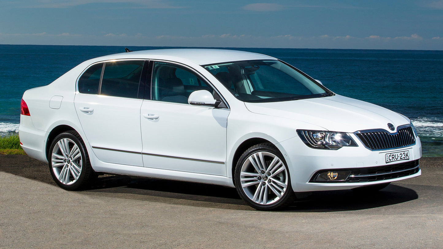 Skoda Superb Au Hd Art Keychain
