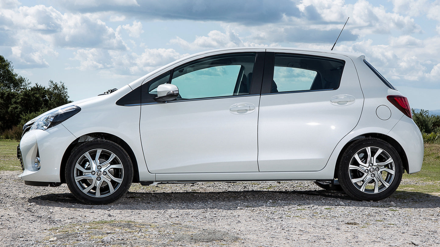 Toyota Yaris Door Uk Hd Art Keychain
