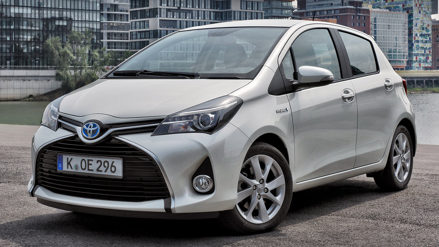 Toyota Yaris Hybrid Hd Art Keychain